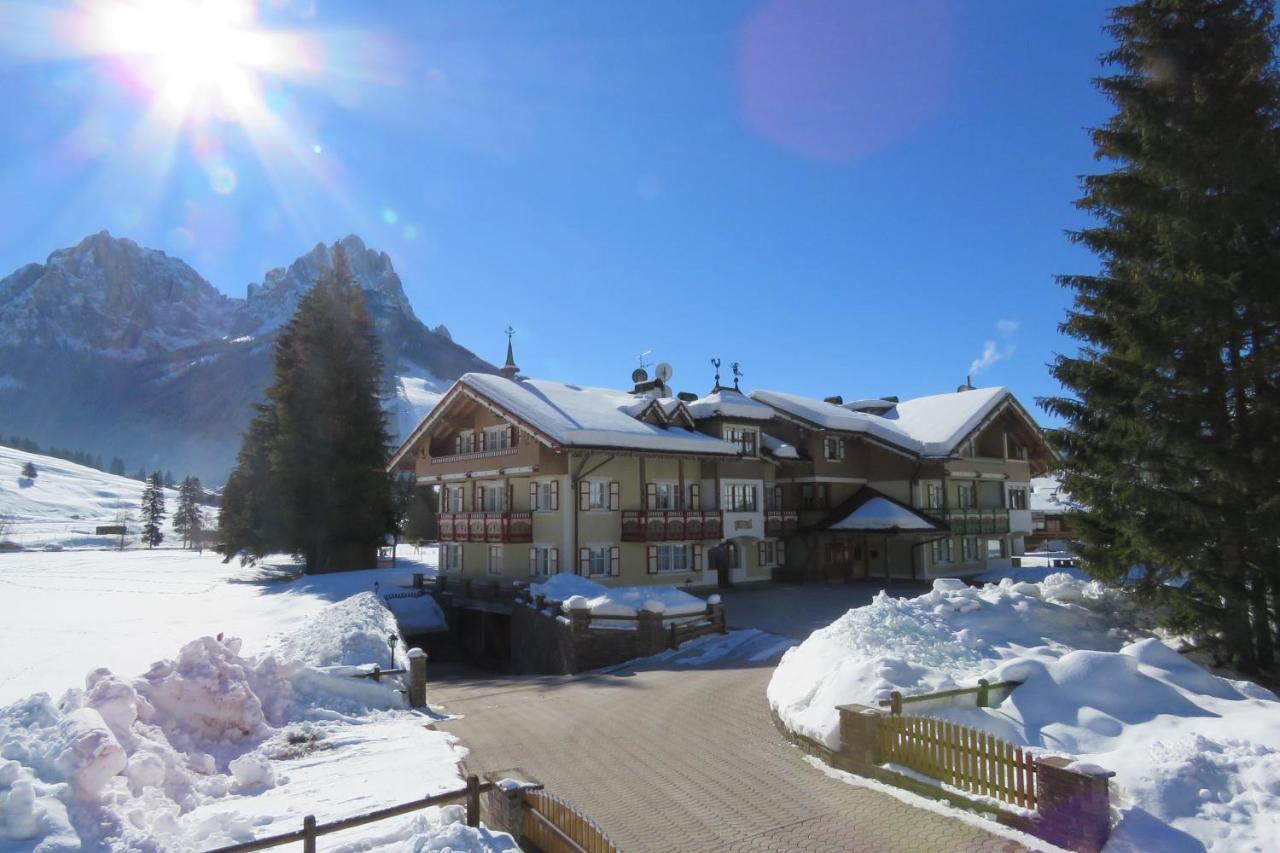 Residence Holiday Pozza di Fassa Exteriér fotografie